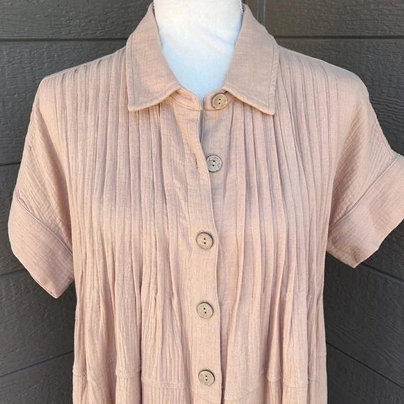 By Together Oversized Button Up Dress - Picture 2 of 10